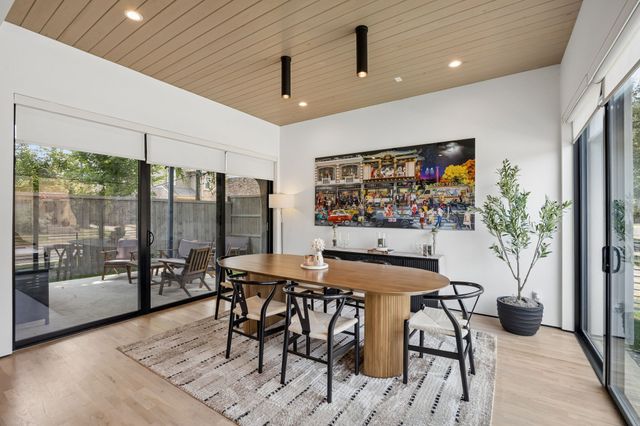 5548 Sears Street, Dallas, TX 75206