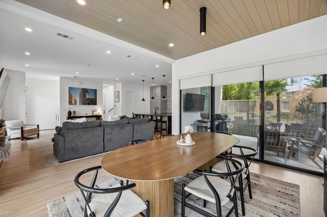 5548 Sears Street, Dallas, TX 75206