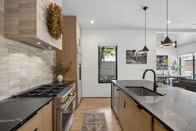 5548 Sears Street, Dallas, TX 75206