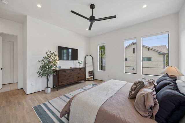 5548 Sears Street, Dallas, TX 75206