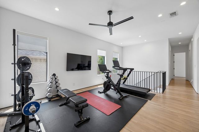5548 Sears Street, Dallas, TX 75206