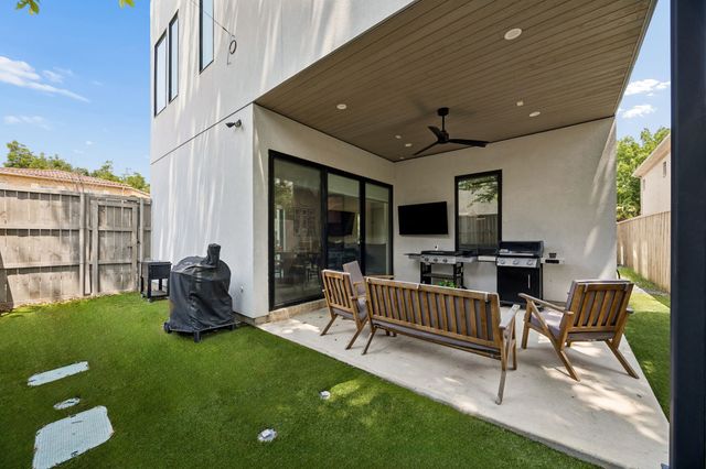 5548 Sears Street, Dallas, TX 75206