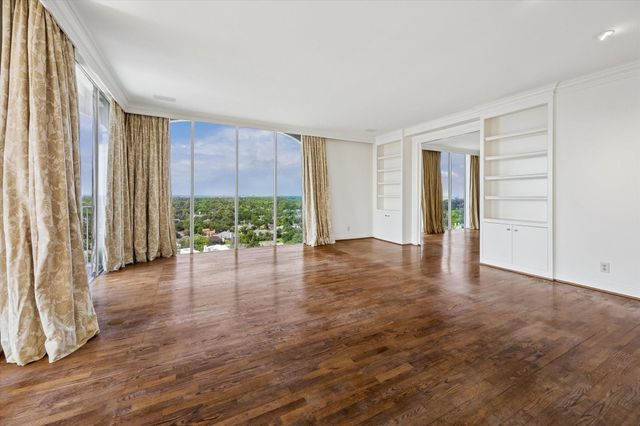 3711 San Felipe Street 14A, Houston, TX 77027