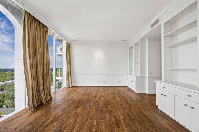 3711 San Felipe Street 14A, Houston, TX 77027