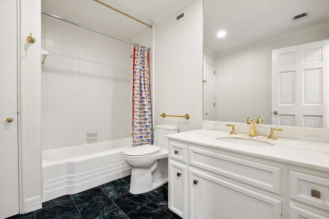 3711 San Felipe Street 14A, Houston, TX 77027