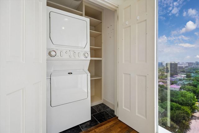 3711 San Felipe Street 14A, Houston, TX 77027