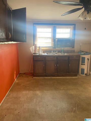 3206 4TH AVENUE N, Bessemer, AL 35020