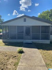 3206 4TH AVENUE N, Bessemer, AL 35020