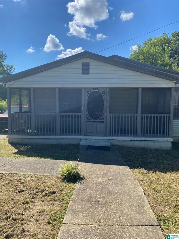 3206 4TH AVENUE N, Bessemer, AL 35020
