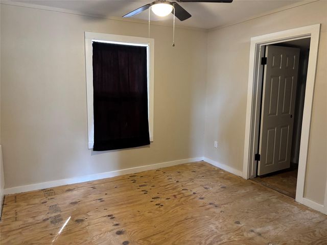 1001 S 5th Street, Crockett, TX 75835