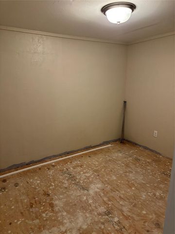 1001 S 5th Street, Crockett, TX 75835