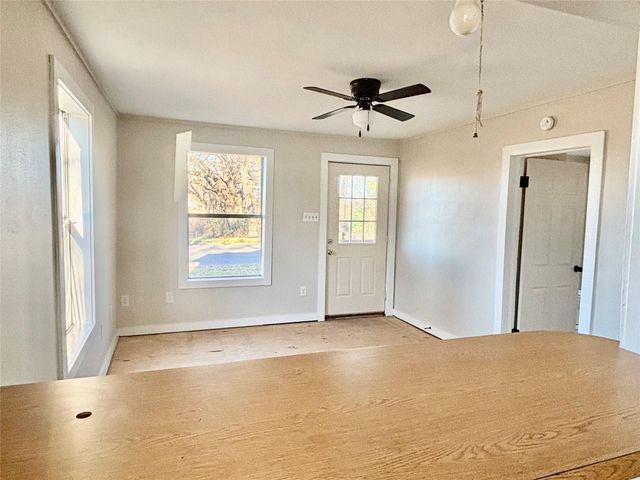 1001 S 5th Street, Crockett, TX 75835