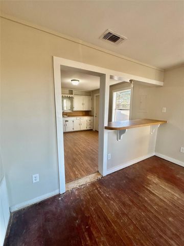 1001 S 5th Street, Crockett, TX 75835