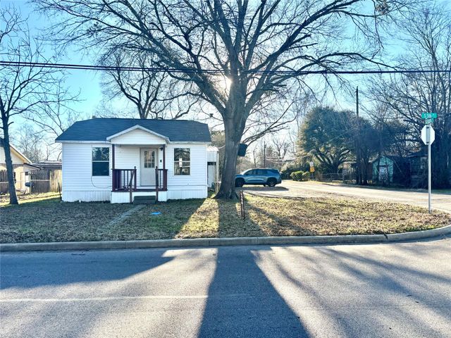 1001 S 5th Street, Crockett, TX 75835