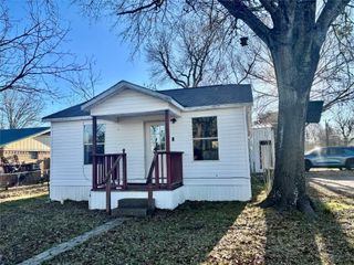 1001 S 5th Street, Crockett, TX 75835