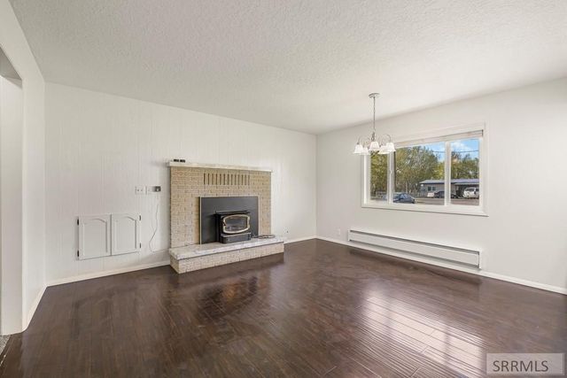2424 E 244 N, St Anthony, ID 83445
