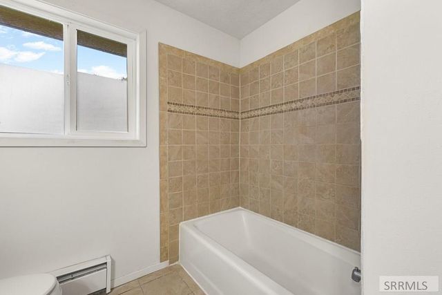 2424 E 244 N, St Anthony, ID 83445