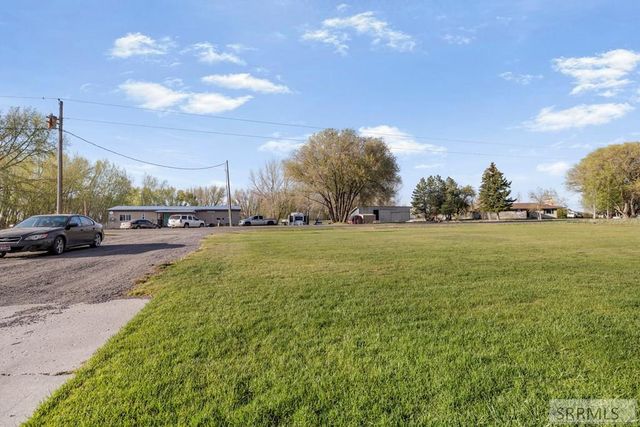 2424 E 244 N, St Anthony, ID 83445