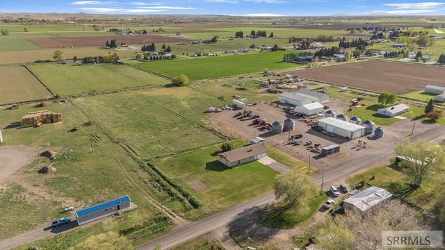 2424 E 244 N, St Anthony, ID 83445