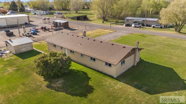 2424 E 244 N, St Anthony, ID 83445