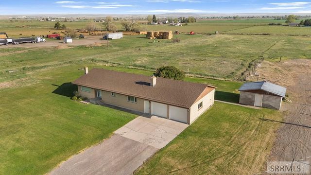 2424 E 244 N, St Anthony, ID 83445