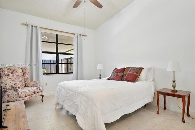 6723 NW 188th Ter, Hialeah, FL 33015