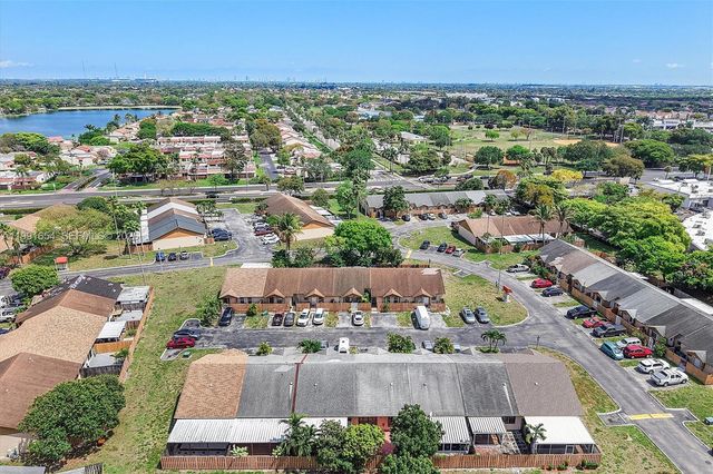 6723 NW 188th Ter, Hialeah, FL 33015