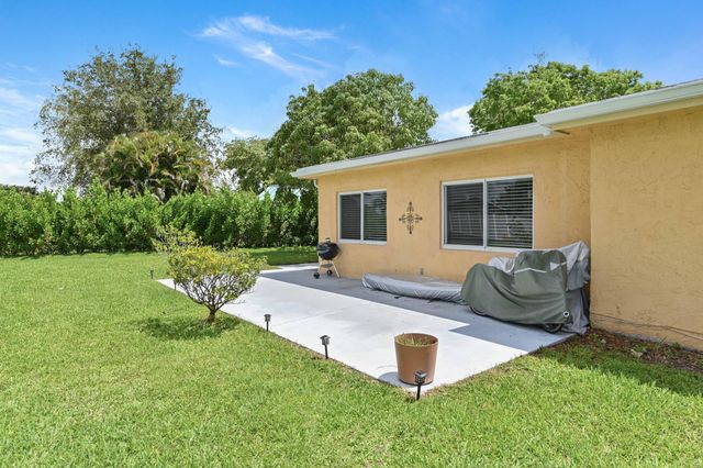 7207 NW 92nd Avenue, Tamarac, FL 33321
