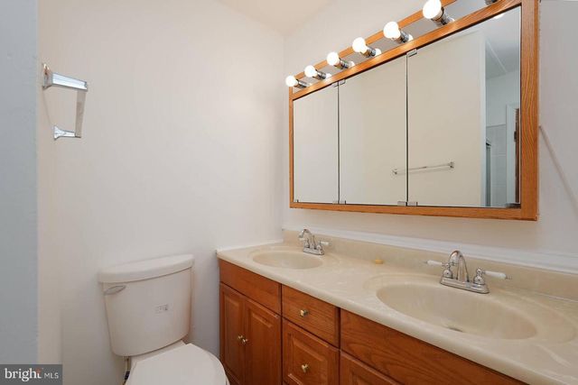 4 THURSTON DR, Upper Marlboro, MD 20774
