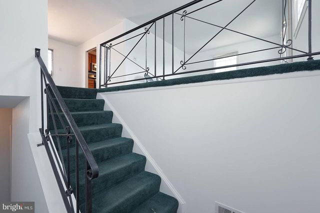 4 THURSTON DR, Upper Marlboro, MD 20774