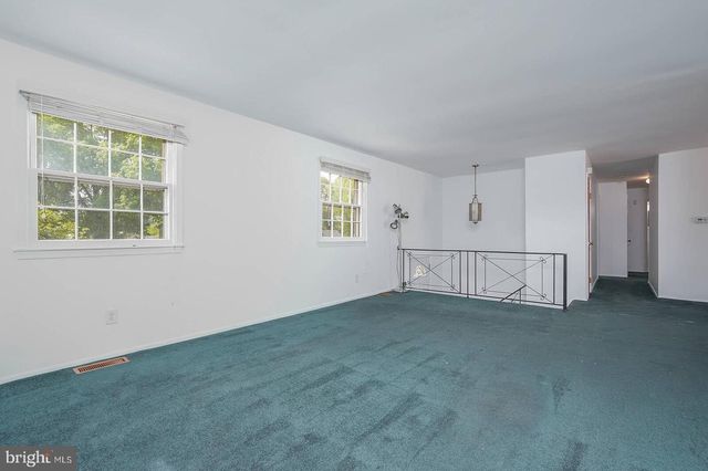 4 THURSTON DR, Upper Marlboro, MD 20774