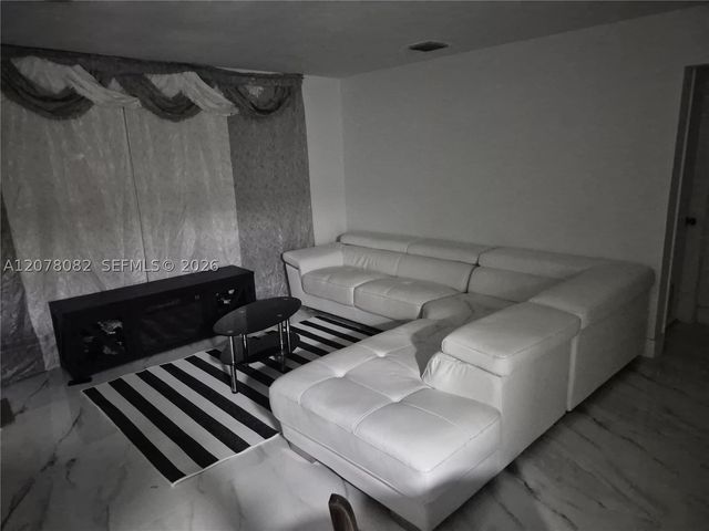 2381 NW 174th Ter 0, Miami Gardens, FL 33056