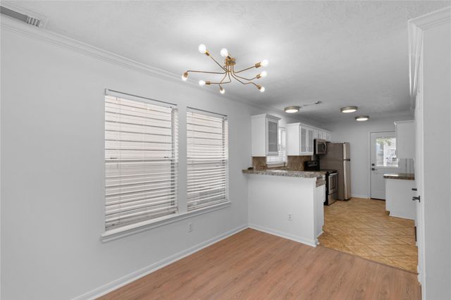 1216 Cleveland Street, Houston, TX 77019