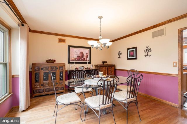 9 TIMBER WOLF DR, Hamilton, NJ 08620