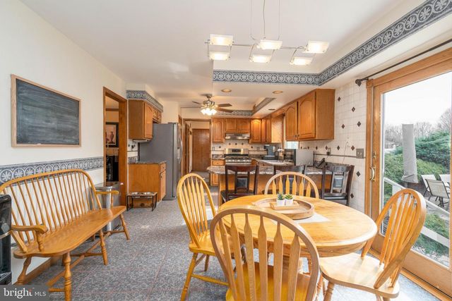 9 TIMBER WOLF DR, Hamilton, NJ 08620