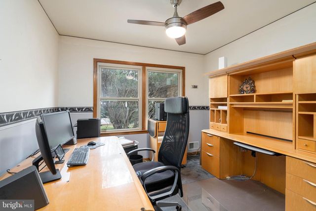 9 TIMBER WOLF DR, Hamilton, NJ 08620