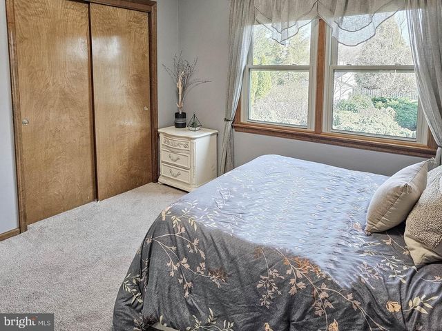 9 TIMBER WOLF DR, Hamilton, NJ 08620