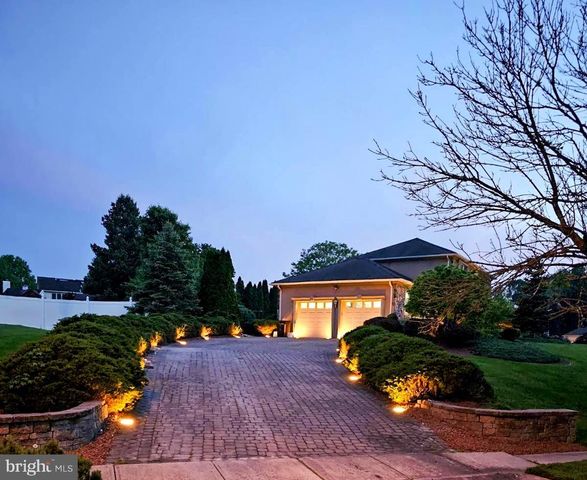 9 TIMBER WOLF DR, Hamilton, NJ 08620