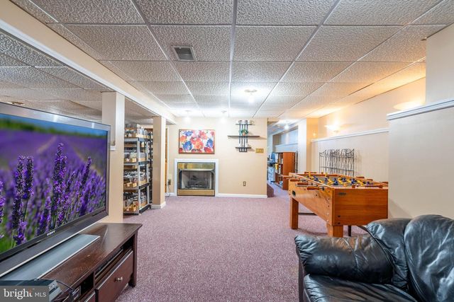 9 TIMBER WOLF DR, Hamilton, NJ 08620