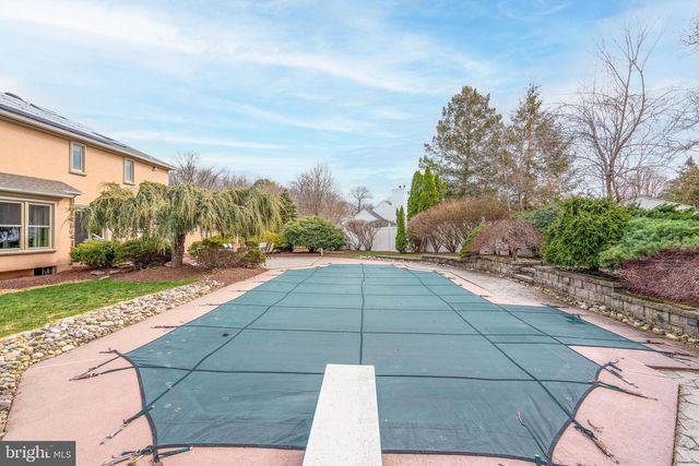 9 TIMBER WOLF DR, Hamilton, NJ 08620