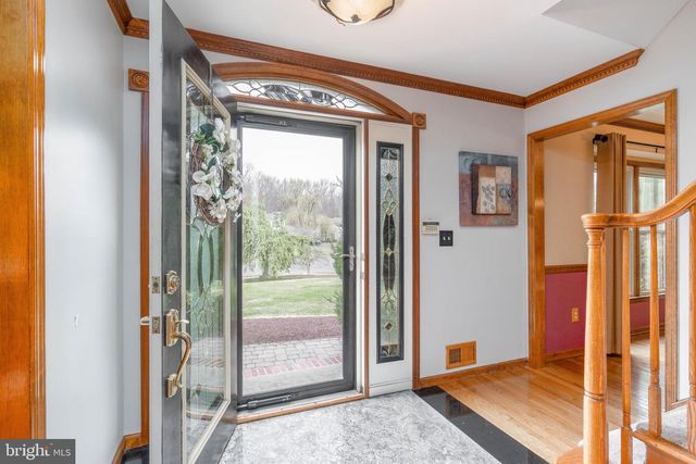 9 TIMBER WOLF DR, Hamilton, NJ 08620