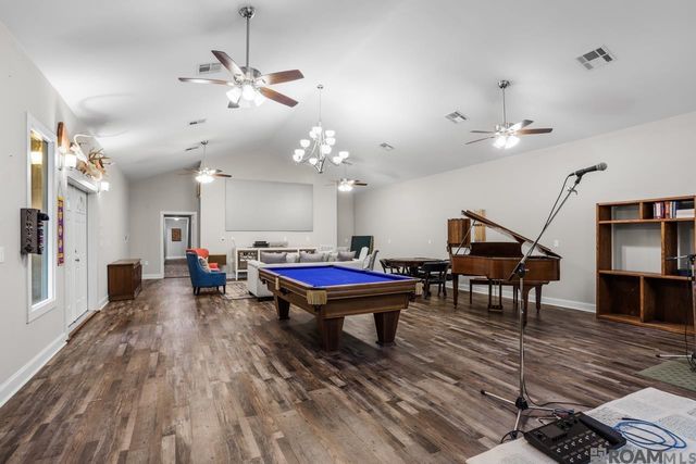 12847 Pleasant Ridge, Walker, LA 70785