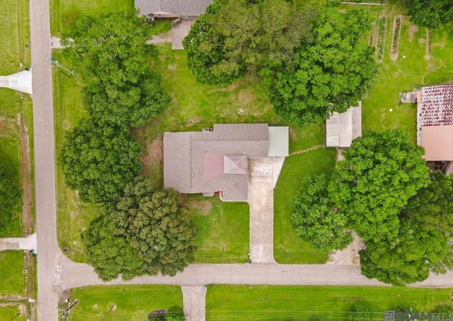 12847 Pleasant Ridge, Walker, LA 70785