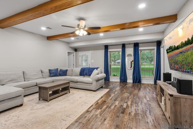 12847 Pleasant Ridge, Walker, LA 70785