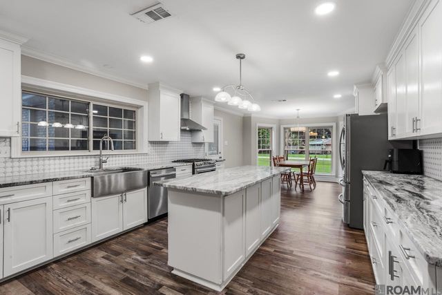12847 Pleasant Ridge, Walker, LA 70785