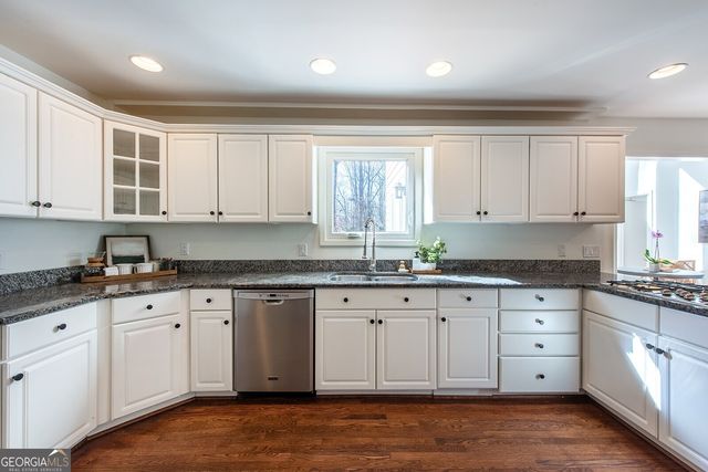 3850 Cedar Cliff, Smyrna, GA 30080