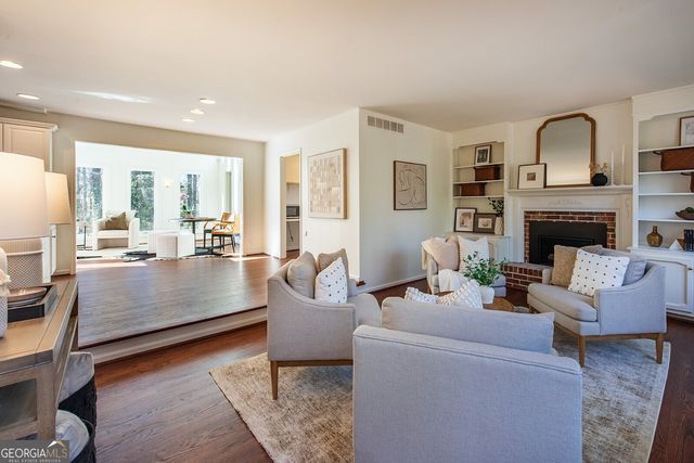 3850 Cedar Cliff, Smyrna, GA 30080