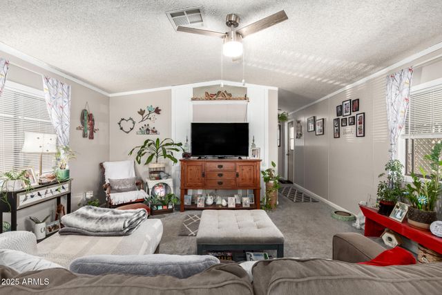 6942 W OLIVE Avenue 20, Peoria, AZ 85345