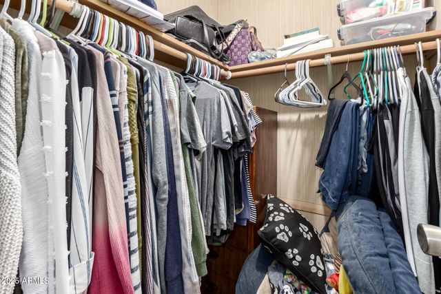 6942 W OLIVE Avenue 20, Peoria, AZ 85345