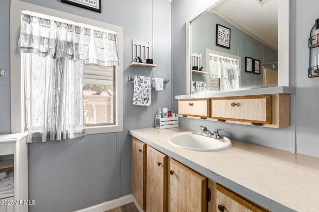 6942 W OLIVE Avenue 20, Peoria, AZ 85345